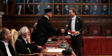 Vanaf dit jaar biedt het Diakonessenhuis jaarlijks een promotiebeurs aan voor praktijkgericht of wetenschappelijk onderzoek. Daarmee willen we meer ruimte maken voor onderzoek dat helpt om onze zorg verder te verbeteren.